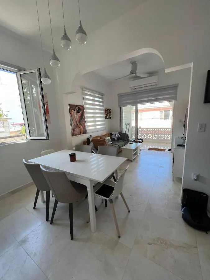 Joy Apartment San Juan 0*,